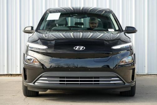 2023 Hyundai KONA EV SE