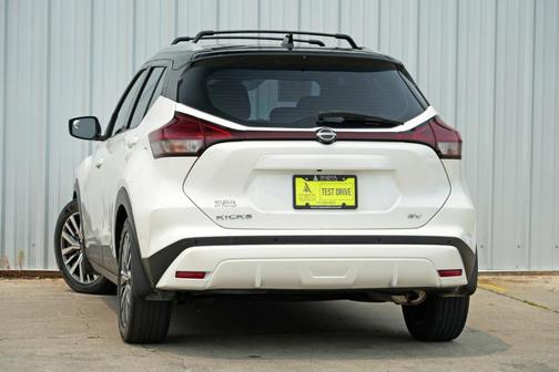 2022 Nissan Kicks SV