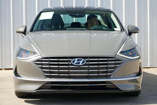 2021 Hyundai SONATA Hybrid Limited