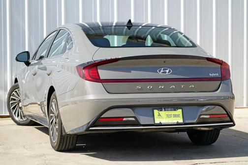 2021 Hyundai SONATA Hybrid Limited
