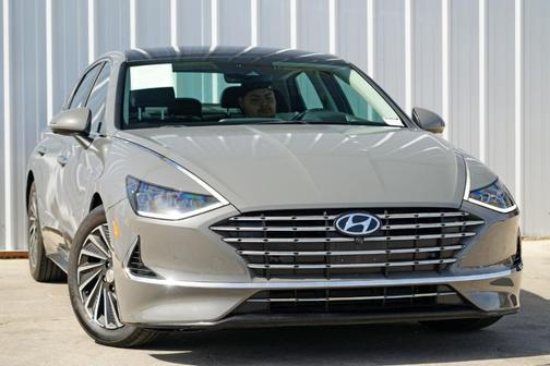 2021 Hyundai SONATA Hybrid Limited