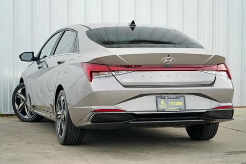 2023 Hyundai ELANTRA HEV Limited