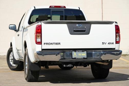 Glacier White 2017 Nissan Frontier SV
