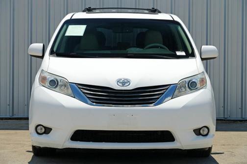 2011 Toyota Sienna XLE