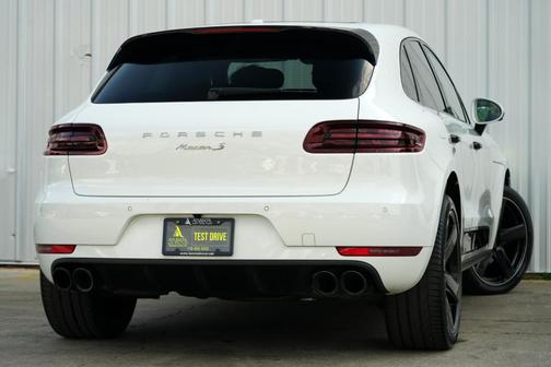2018 Porsche Macan S