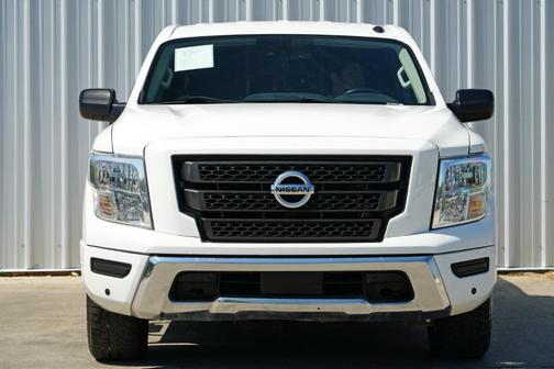 2021 Nissan Titan SV