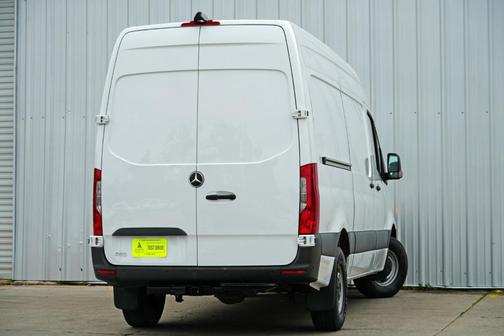 2020 Mercedes-Benz Sprinter 2500 W/ CONVENIENCE PACKAGE