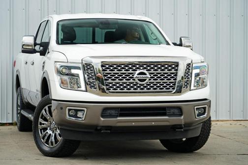2016 Nissan Titan XD Platinum Reserve