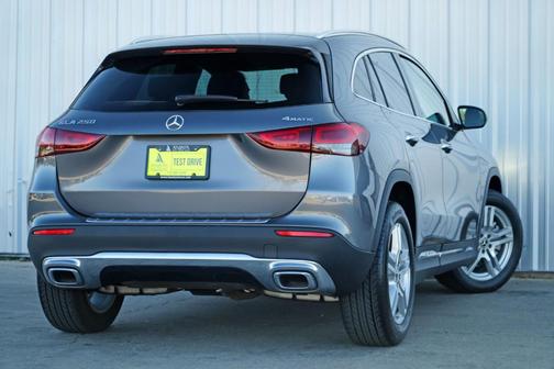 2021 Mercedes-Benz GLA 250 Base 4MATIC