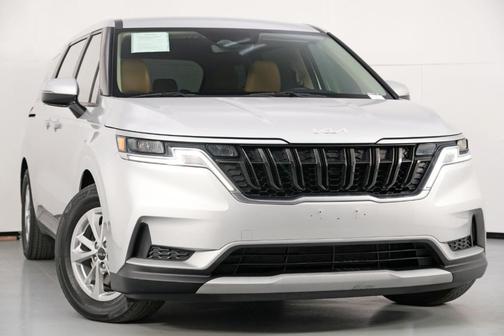 2022 Kia Carnival LX