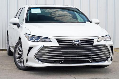 2019 Toyota Avalon XLE