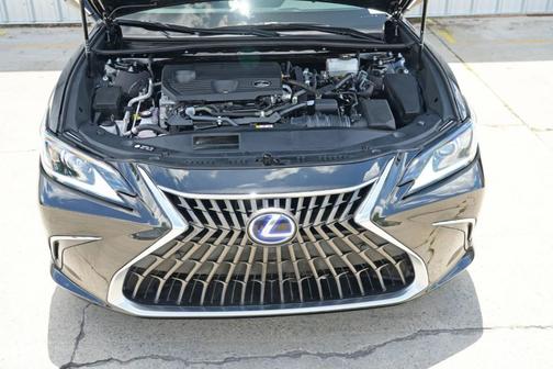 2022 Lexus ES 300h W/ PREMIUM&NAVIGATION PACKAGES