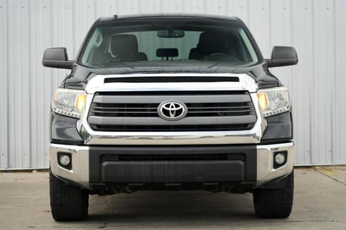 2014 Toyota Tundra SR5