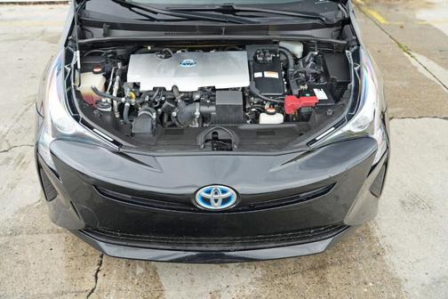2016 Toyota Prius Three