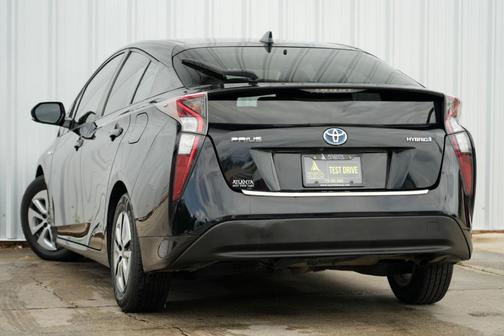 2016 Toyota Prius Three
