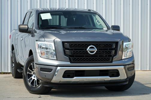 2021 Nissan Titan SV