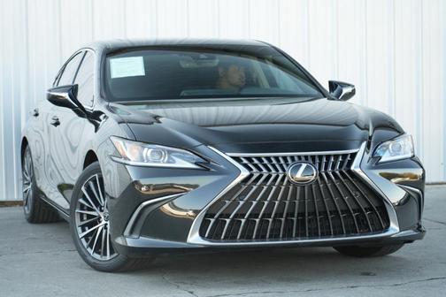 2023 Lexus ES 300h Premium