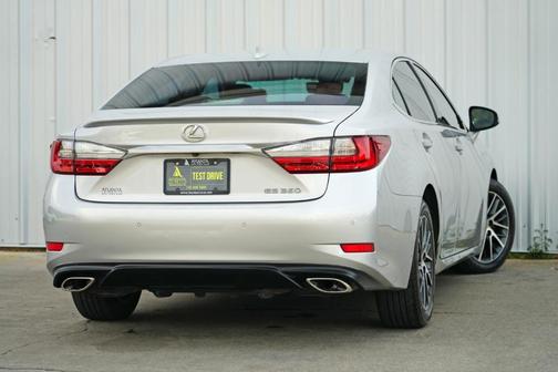 2016 Lexus ES 350 Base