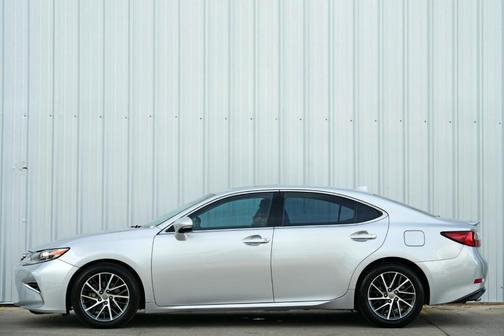 2016 Lexus ES 350 Base