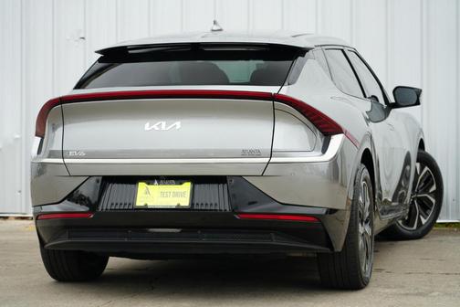 2023 Kia EV6 Wind