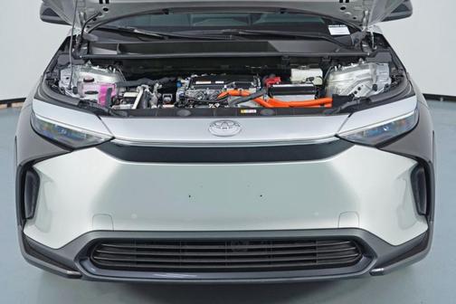 2024 Toyota bZ4X XLE