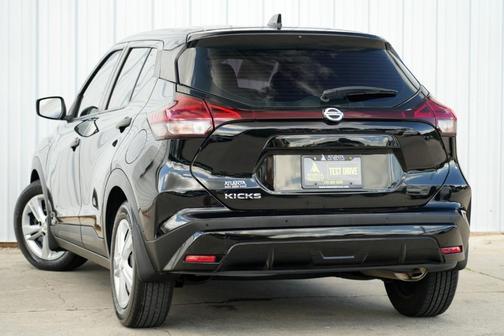 2021 Nissan Kicks S