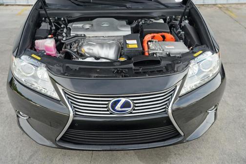 2015 Lexus ES 300h Base
