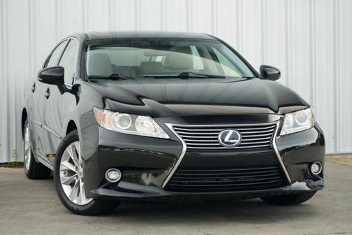2015 Lexus ES 300h Base