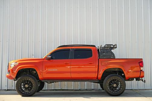 2017 Toyota Tacoma TRD Sport