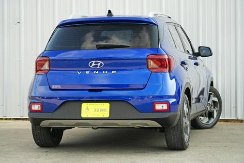 2022 Hyundai VENUE Limited