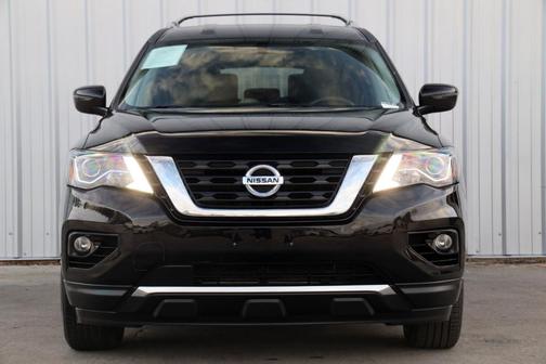 2020 Nissan Pathfinder SV