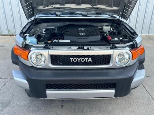 2007 Toyota FJ Cruiser Base (Retail Orders Only) (M6)