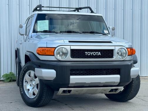 2007 Toyota FJ Cruiser Base (Retail Orders Only) (M6)
