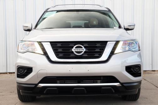 2020 Nissan Pathfinder S