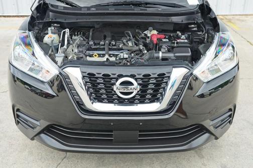 2020 Nissan Kicks S