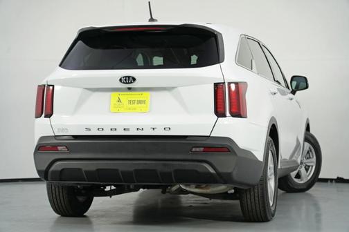 2021 Kia Sorento LX