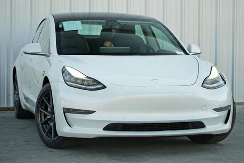 2020 Tesla Model 3 Standard Range Plus