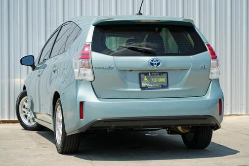 2015 Toyota Prius v Four