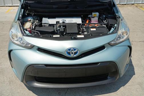 2015 Toyota Prius v Four