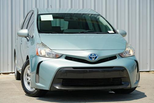 2015 Toyota Prius v Four