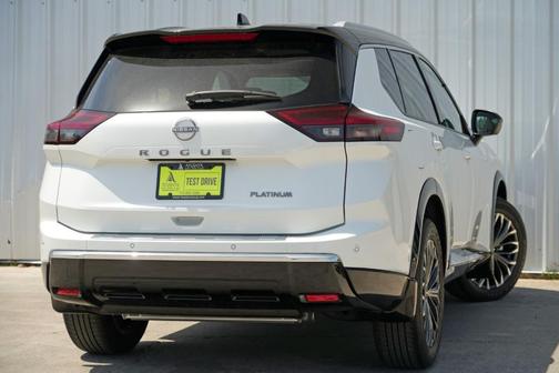 2024 Nissan Rogue Platinum