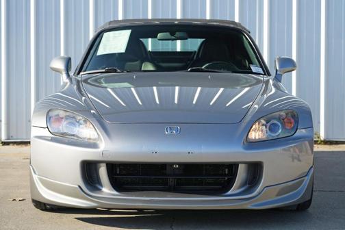 2006 Honda S2000 Base (M6)