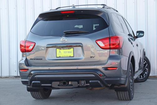 2020 Nissan Pathfinder SV
