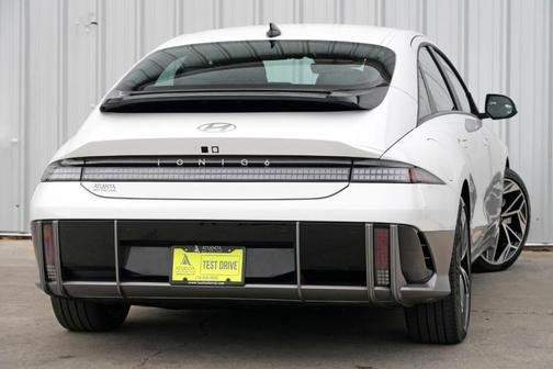 2024 Hyundai IONIQ 6 SEL