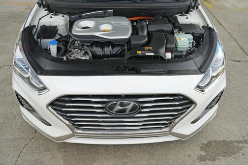 2019 Hyundai SONATA Hybrid Limited