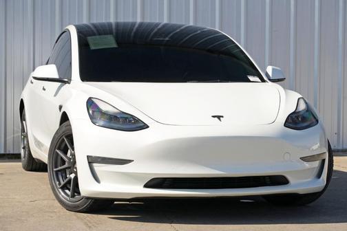 2022 Tesla Model 3 Base