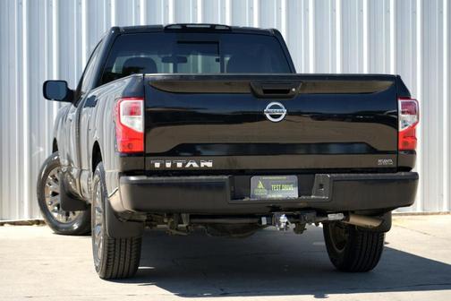 2017 Nissan Titan S