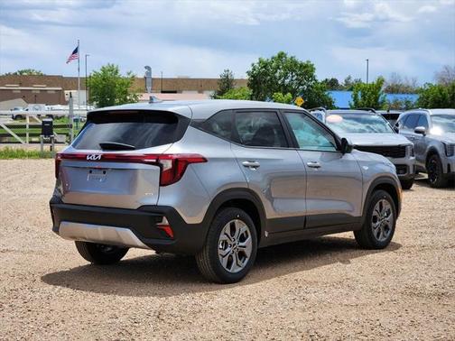 2025 Kia Seltos LX