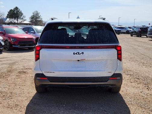 2025 Kia Carnival Hybrid SX