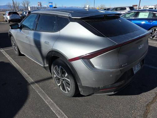 2022 Kia EV6 Wind